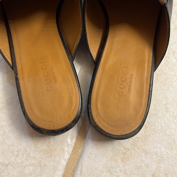 Authentic Gucci women’s Princeton leather slipper - Picture 4 of 5